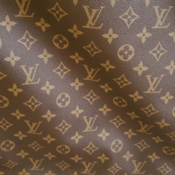 Rare Vintage 1970s 100% Authentic Louis Vuitton Suitcase. - Picture 6 of 15